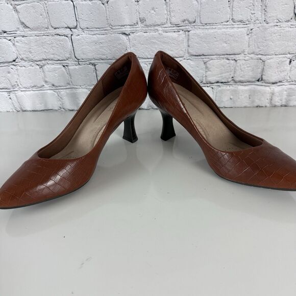 Clarks Kataleyna Rose Pump Brown Croc Leather Slip On Low Flared Heel Women 10 W - Picture 11 of 15